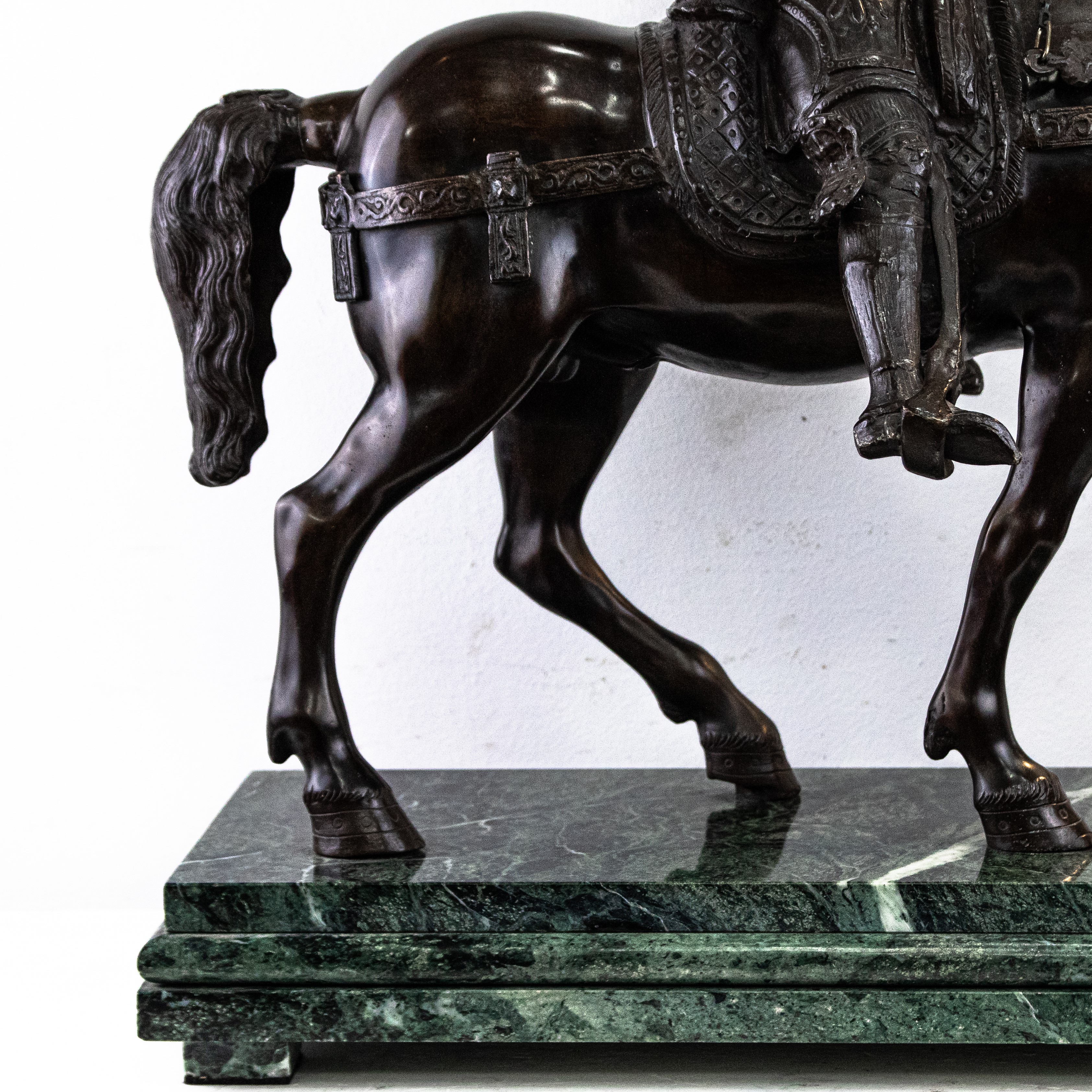 Statua Equestre di Bartolomeo Colleoni in Bronzo con Base in Marmo. Secolo XIX