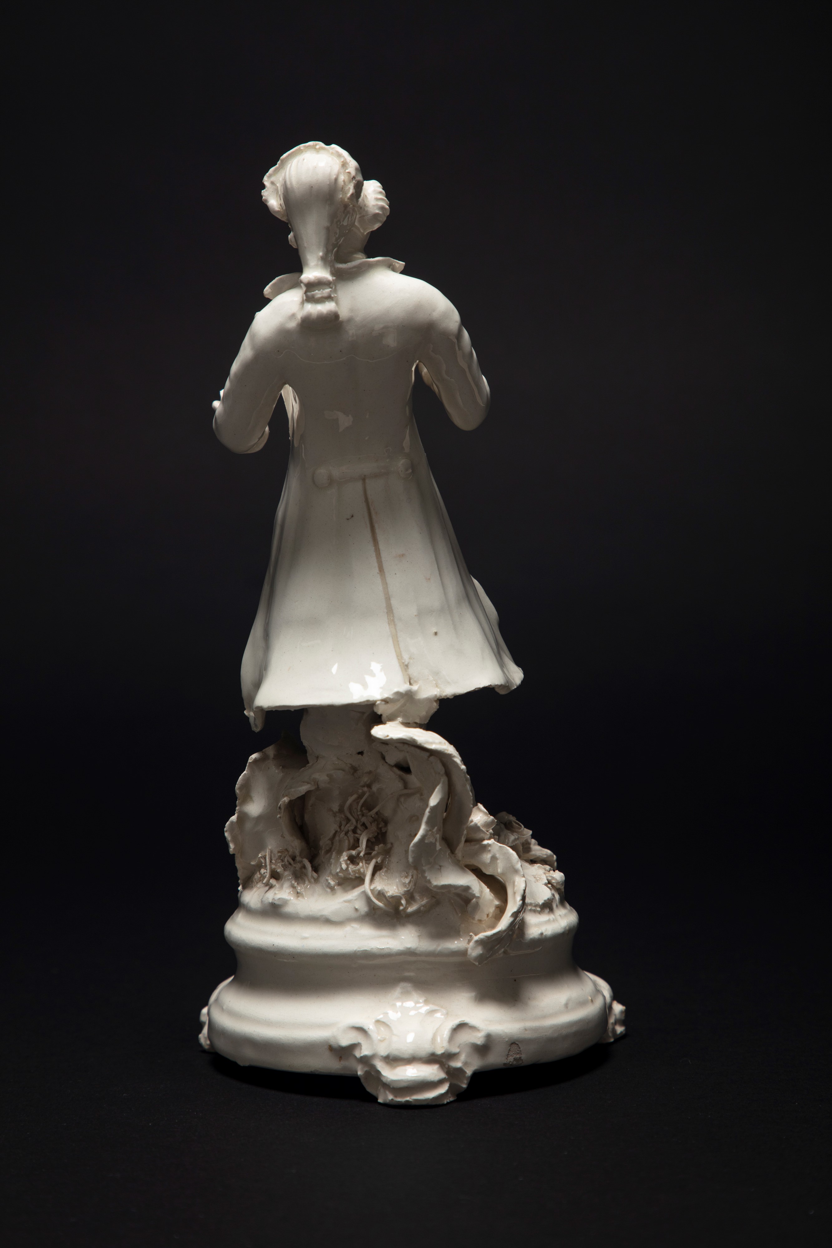 Figura di Gentiluomo in Terraglia Smaltata, Manifattura di Bassano, Fine Secolo XVIII - Inizi XIX