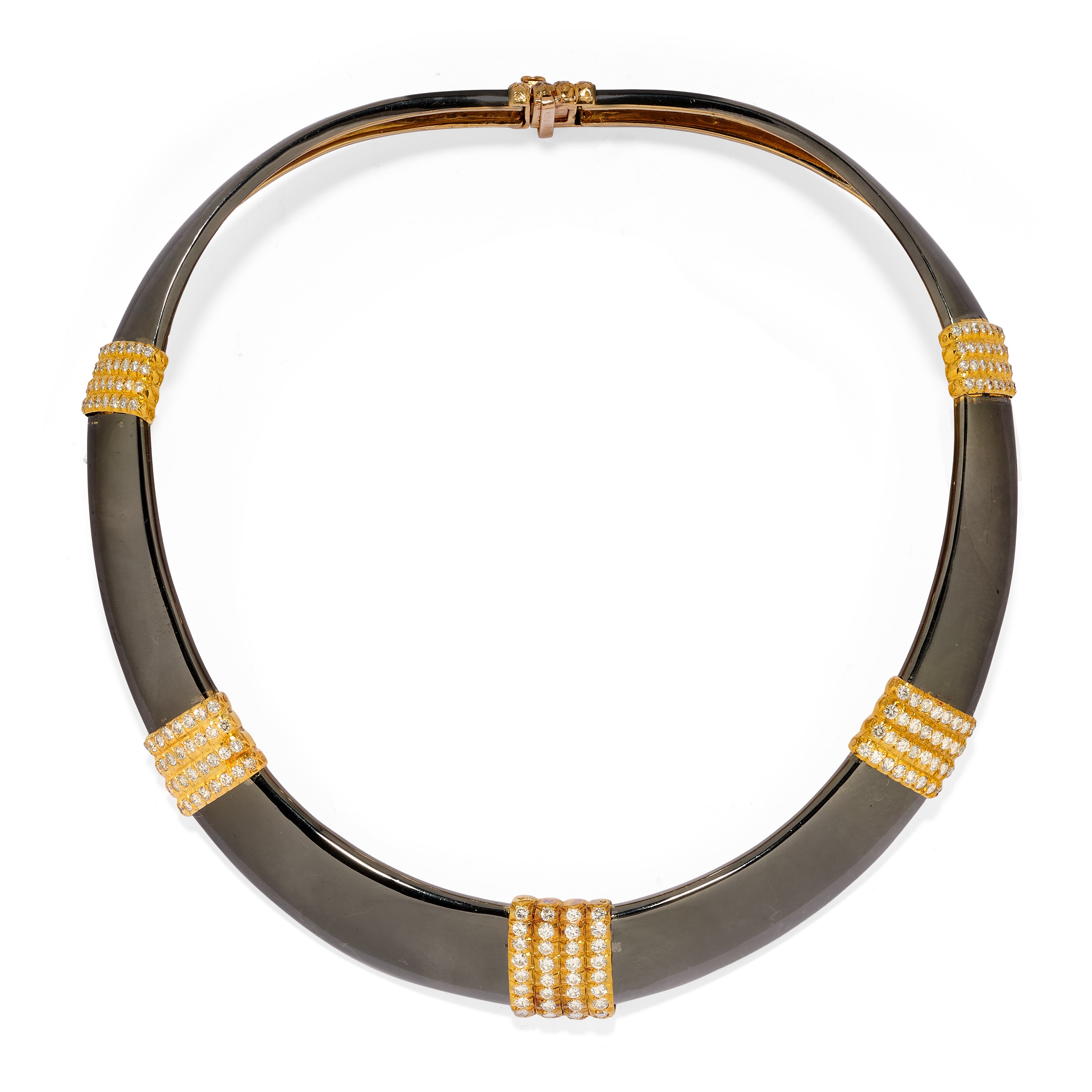 Demi parure con diamanti