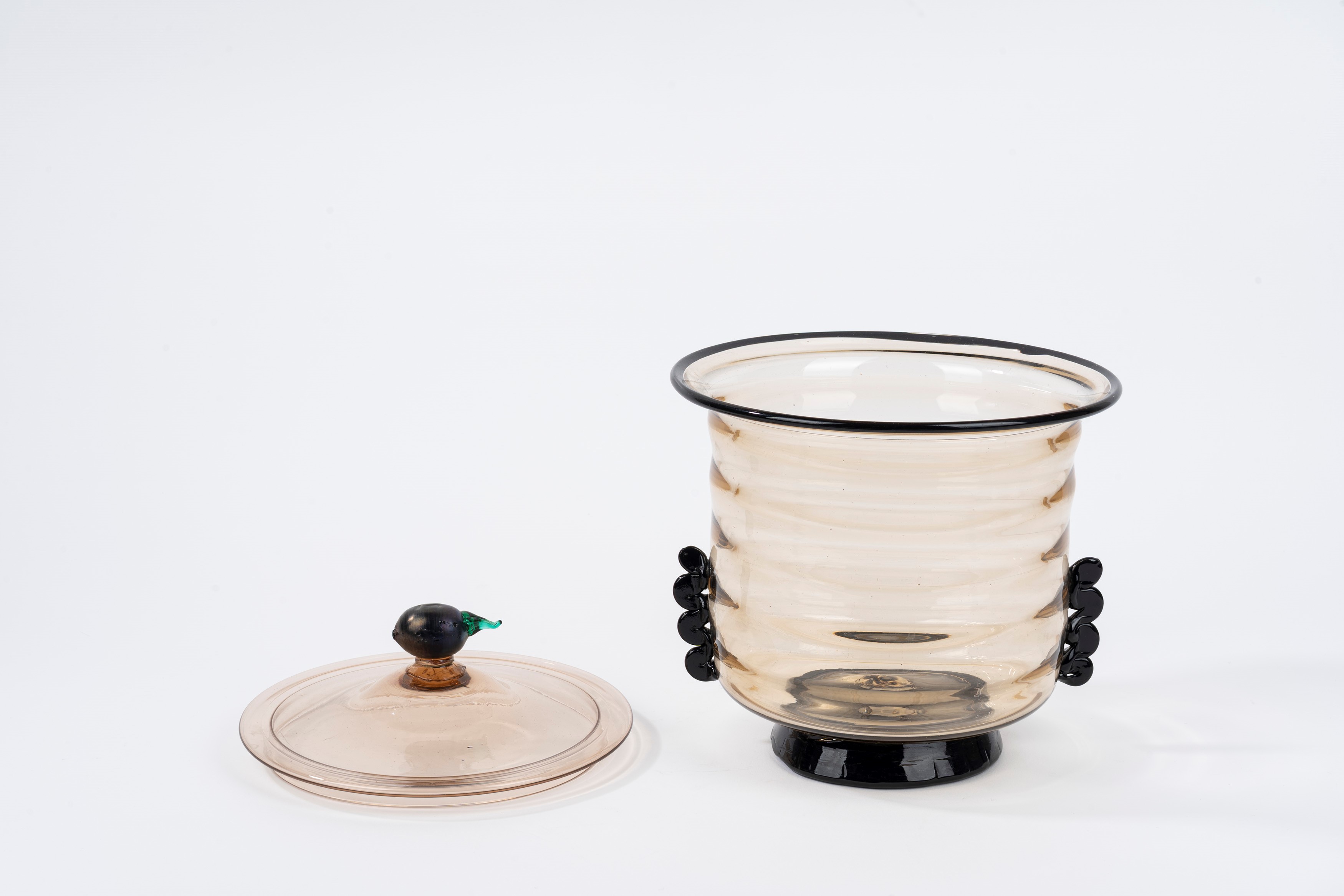 Vaso in Vetro Soffiato con Coperchio