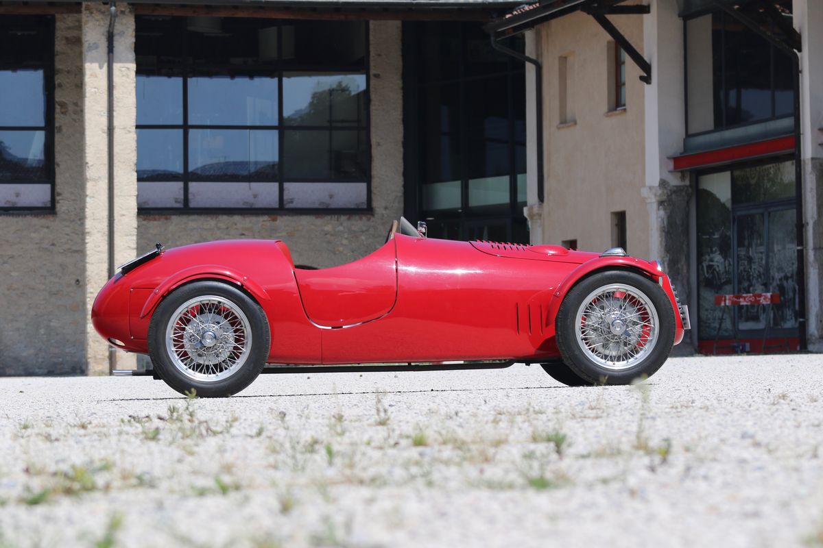 Giaur - 750 Sport