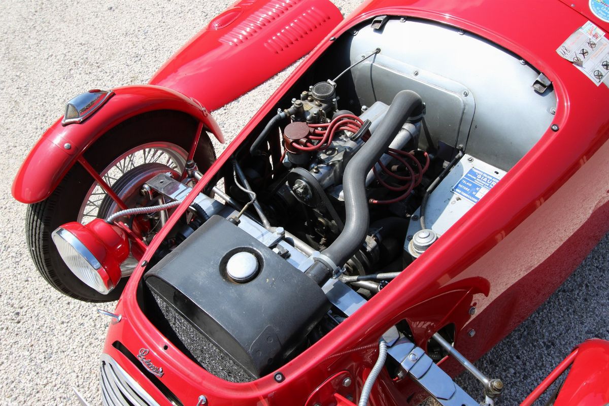 Giaur - 750 Sport