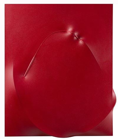 Rosso, tela estroflessa e smalto