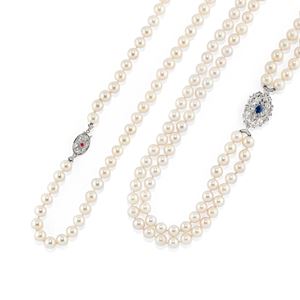 Due collane con perle