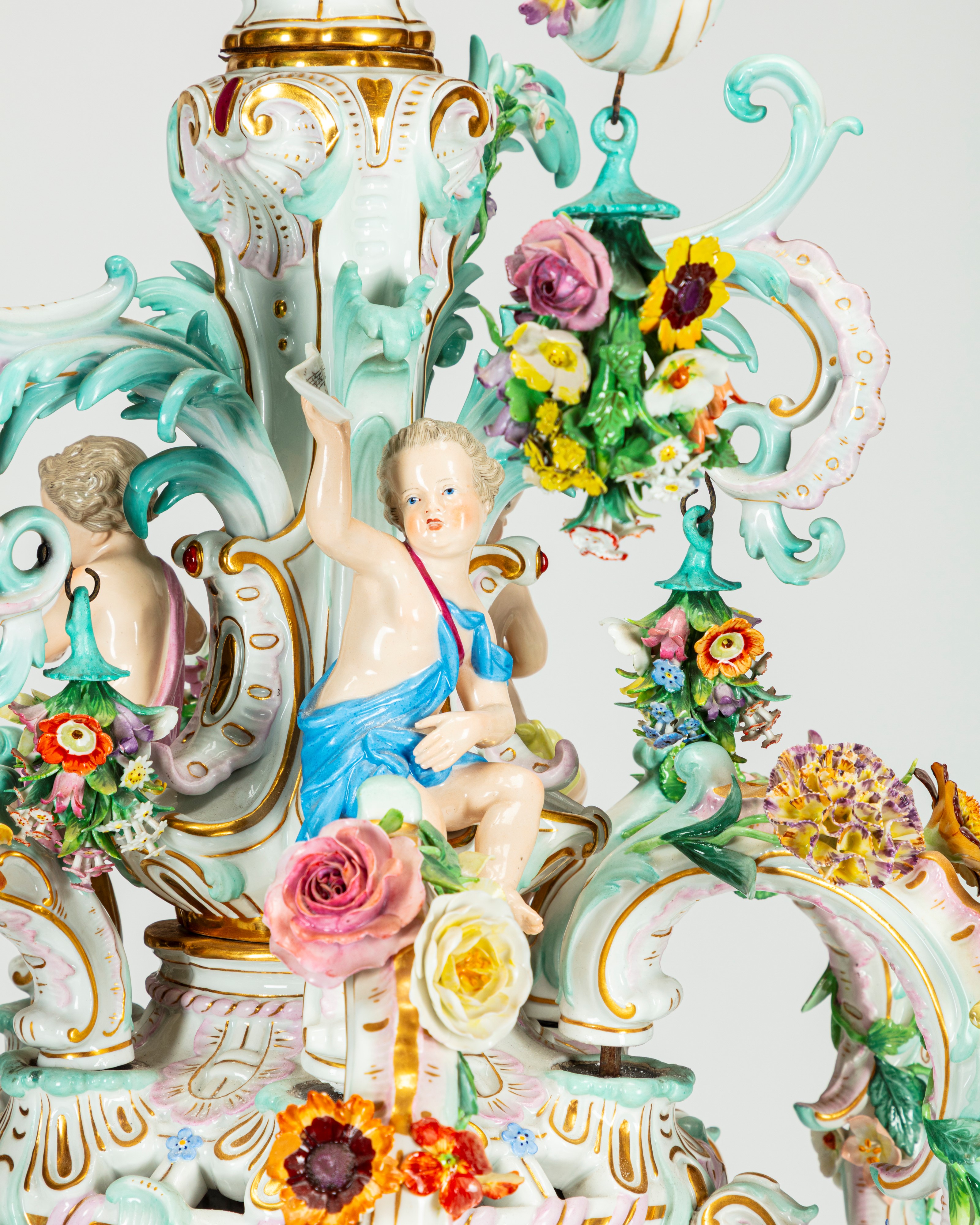 Lampadario a Due Ordini in Porcellana Policroma. Manifattura di Meissen, Secolo XIX