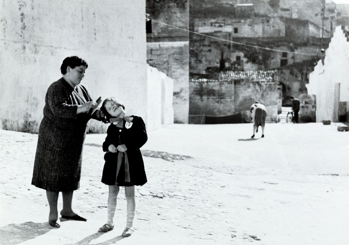 Mario Carbone - Lucania, Matera - Due stampe successive alla gelatina ai sali d'argento