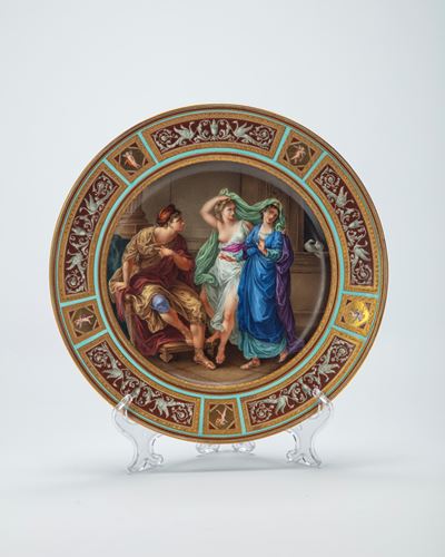 Piatto in Porcellana Policroma Firmato Perger. Manifattura Imperiale, Vienna, Inizio Secolo XIX