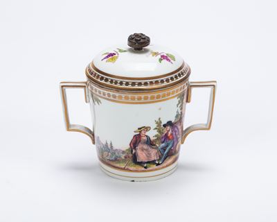 Tazza Biansata con Coperchio, Manifattura di Vienna Metà XIX Secolo