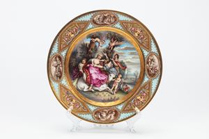 Polychrome porcelain dish. Vienna, c. 1827. Painting by Karl Hinterberger active in the Vienna manufacture from 1801 to 1846