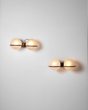 Coppia di lampade da parete, modello no. 237