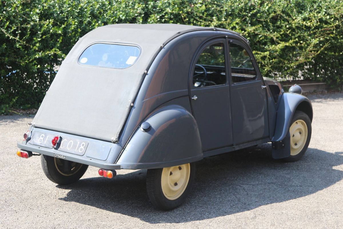 Citroën - 2 CV