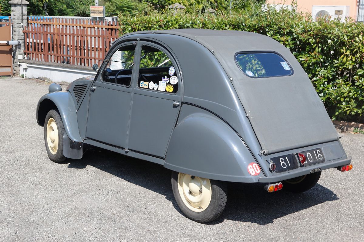 Citroën - 2 CV