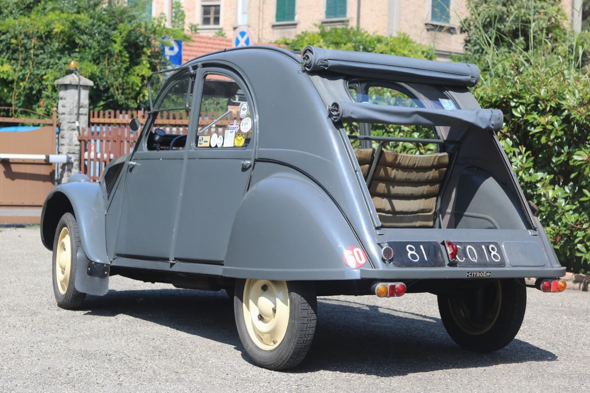 Citroën - 2 CV