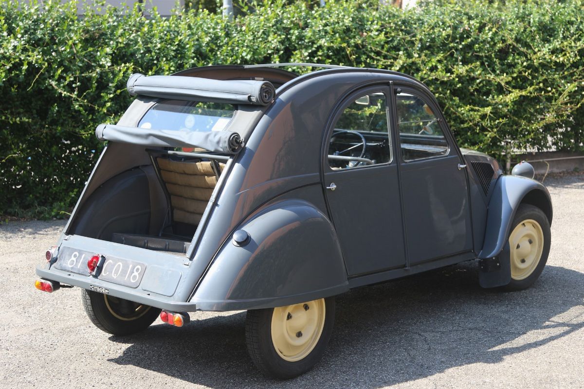 Citroën - 2 CV