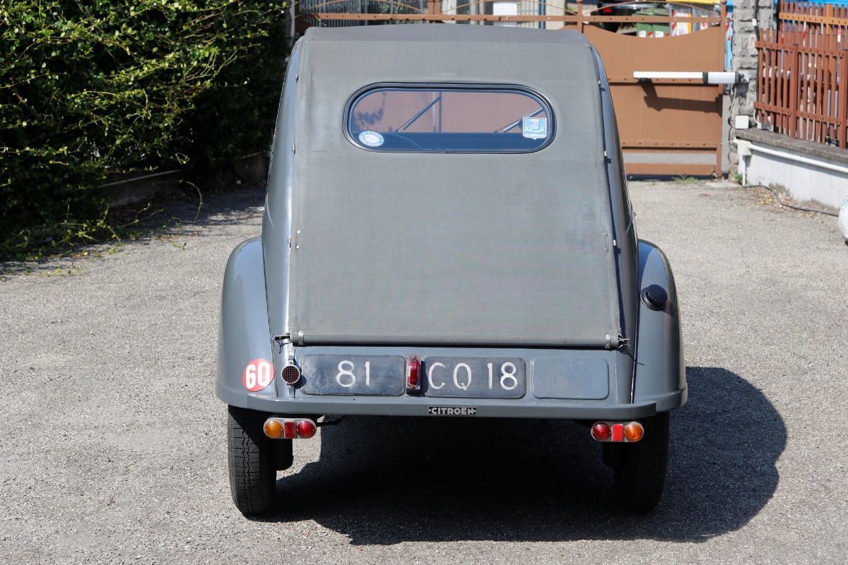 Citroën - 2 CV