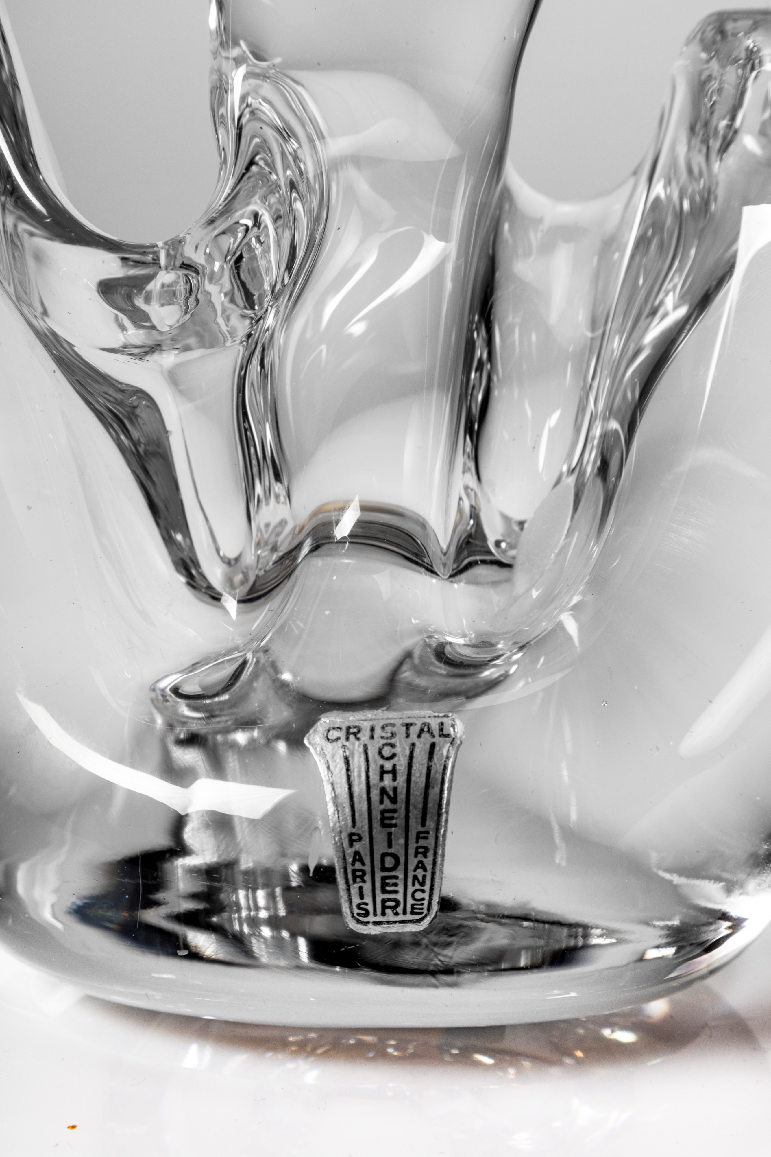 Coppia di candelieri scultorei