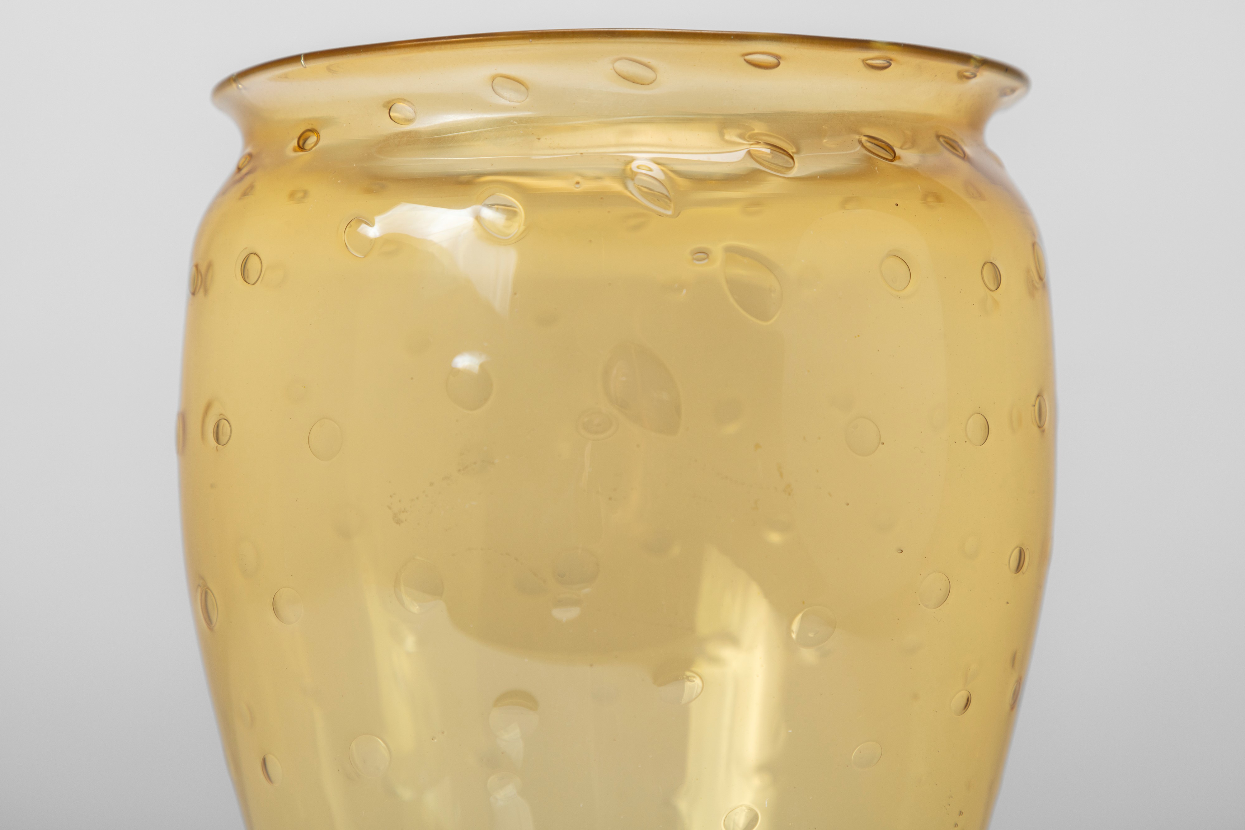 Vaso in vetro 'pagliesco'