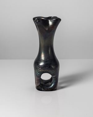 Vaso con bocca a quadrifoglio