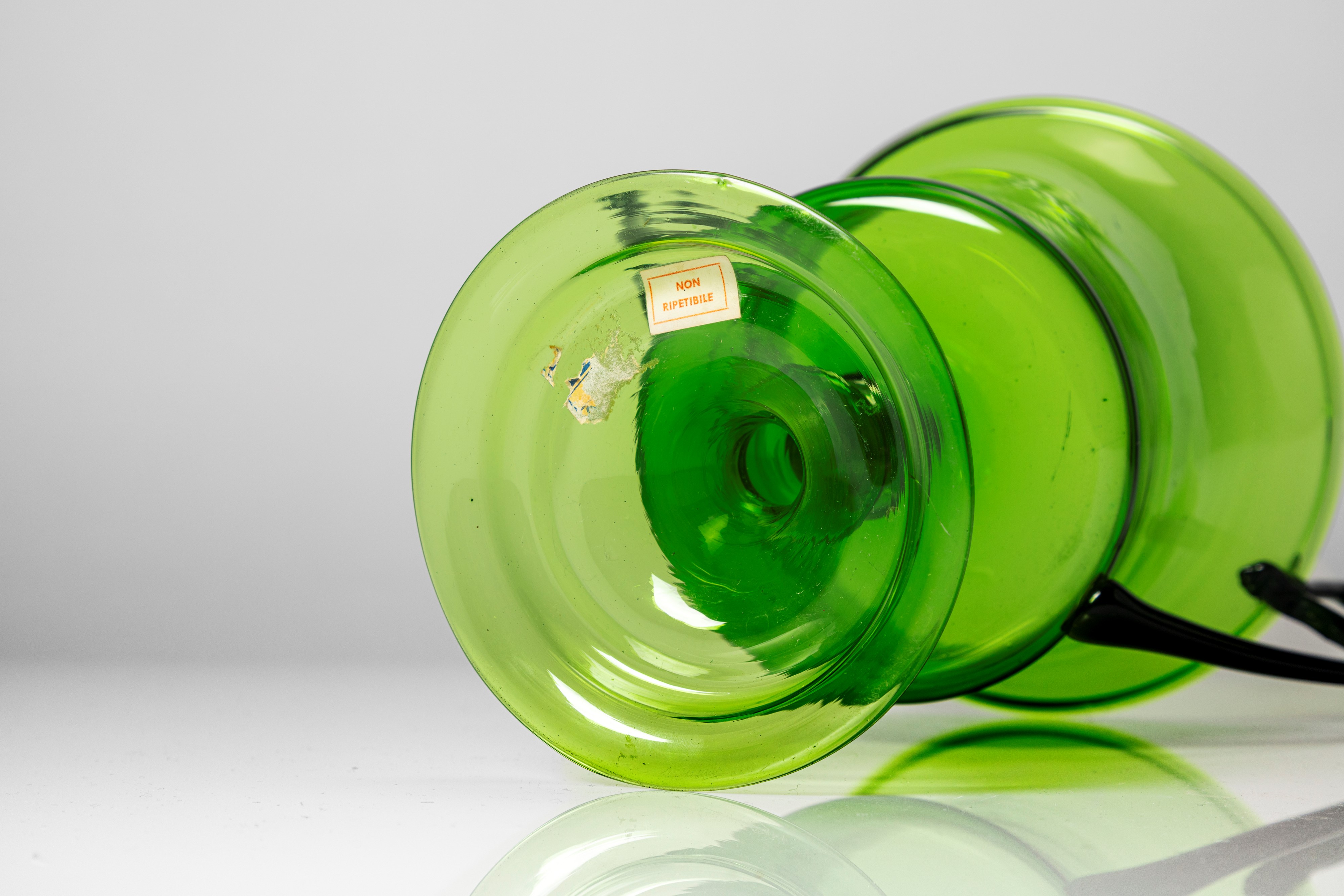 Coppa con anse applicate