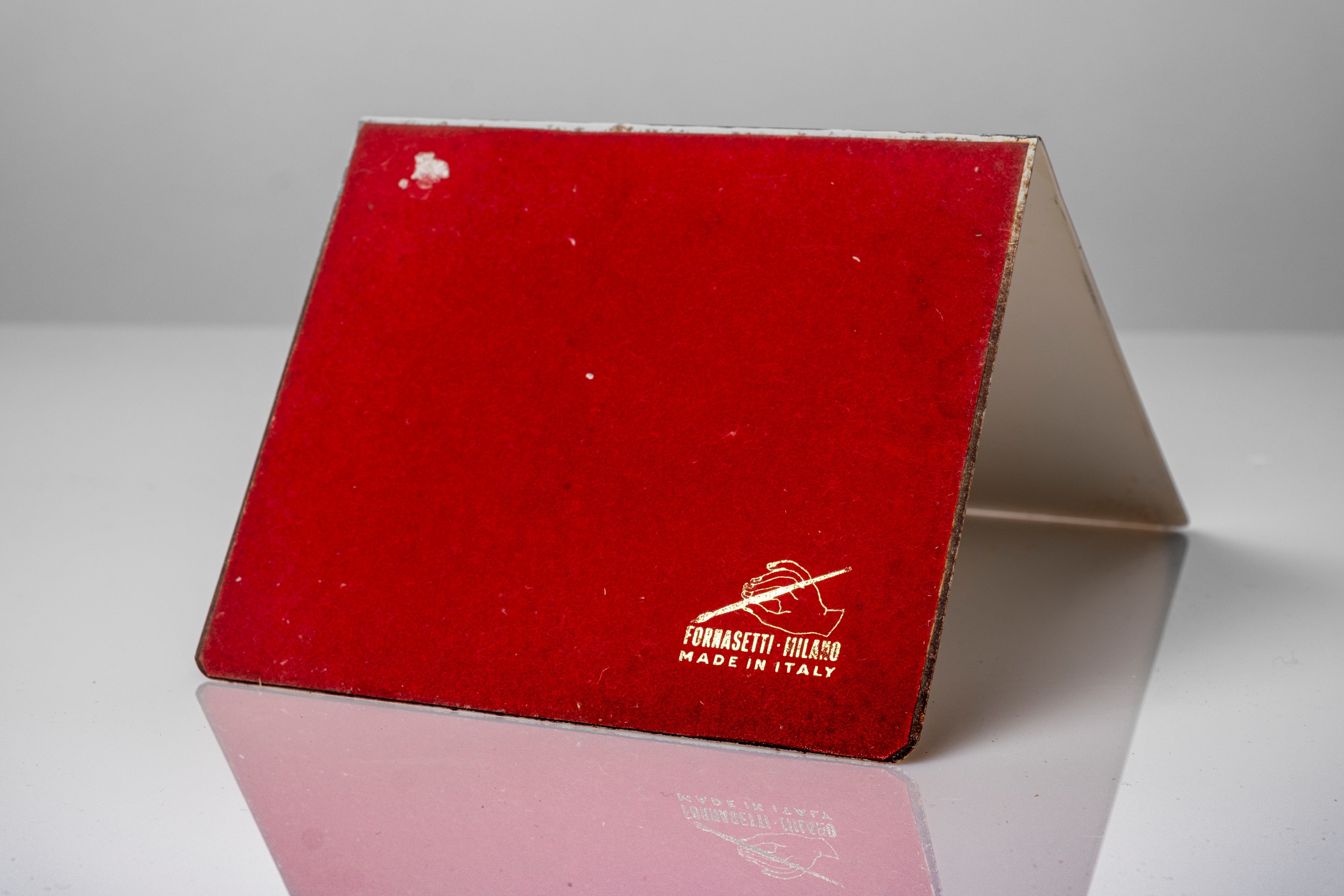 Coppia di fermalibri, decoro Architettura