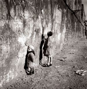 Doisneau Robert - La premi&#232;re ma&#238;tresse