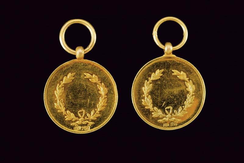 Due medaglie al valore militare in oro