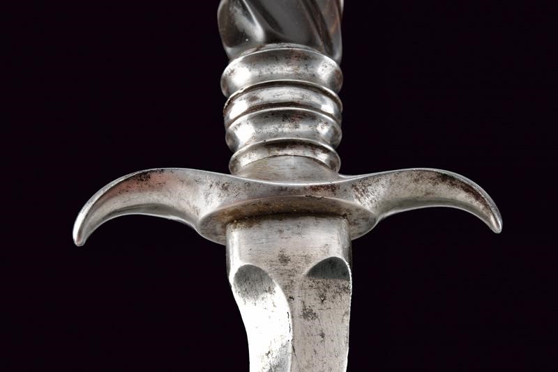 Interessante e raro pugnale appartenuto al Conte V. A. Sallier della Torre