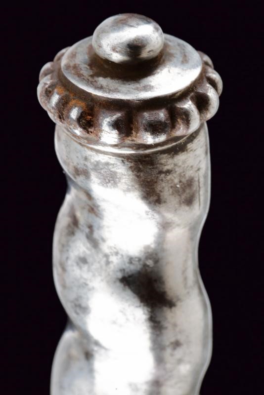 Interessante e raro pugnale appartenuto al Conte V. A. Sallier della Torre