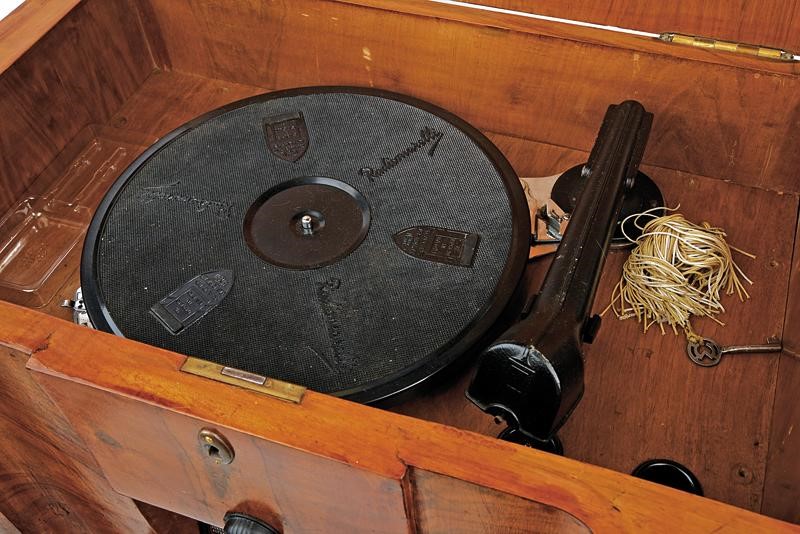 Grande Radio Marelli modello Assab