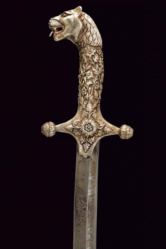 Bella sciabola da ufficiale con lama inglese