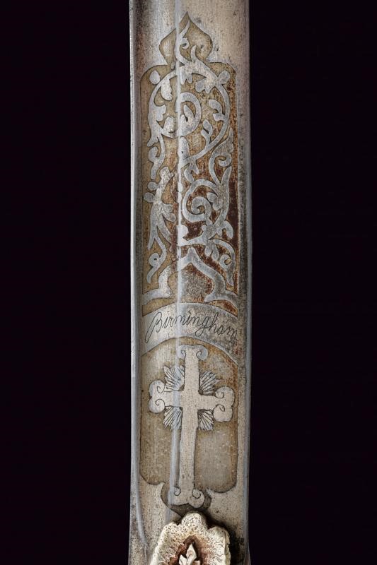 Bella sciabola da ufficiale con lama inglese