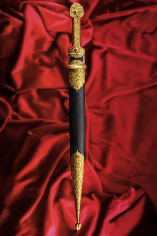 Eccezionale kindjal con decorazione in oro giallo