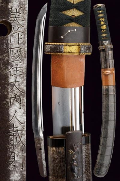 Wakizashi Mei Mimasaka No Kuni Ju Ouchibito Toshinori con Bel Koshirae