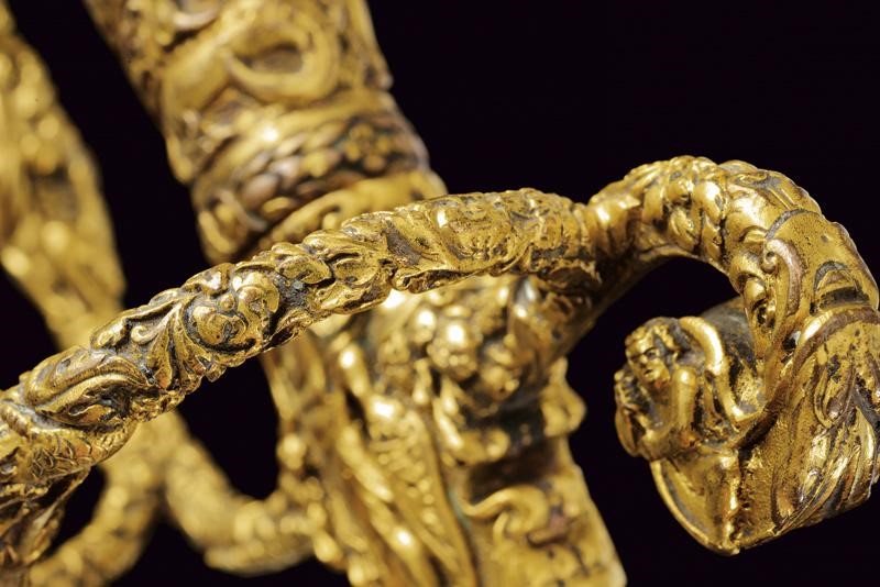 Straordinaria Spada con Raffigurazioni delle Fatiche di Eracle