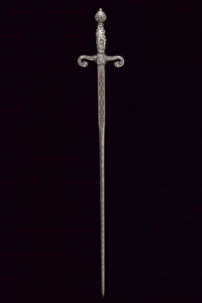 Interessante Spada con Fornimento in Argento Intagliato con le Fatiche di Eracle