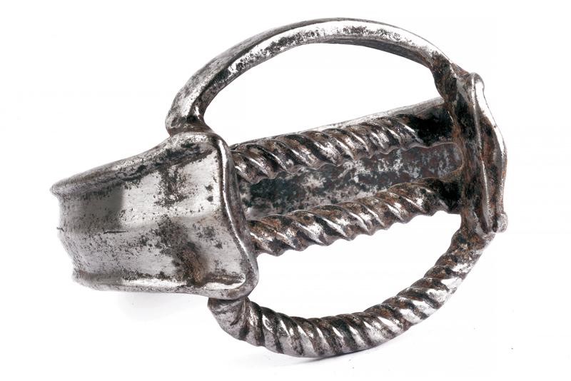 Rara e Pesante Staffa