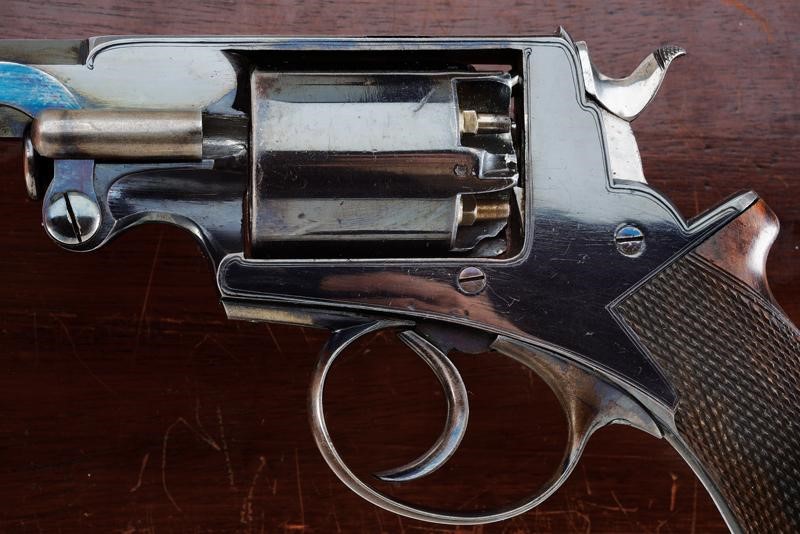 Bel Revolver a Luminello Deane & Son