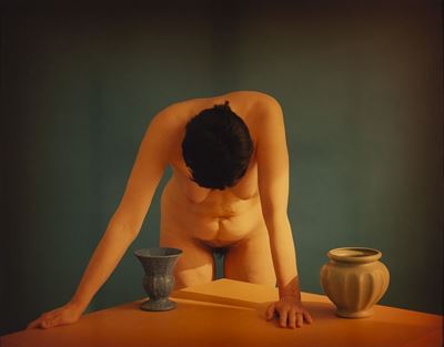 Donna sul tavolo, C-print vintage