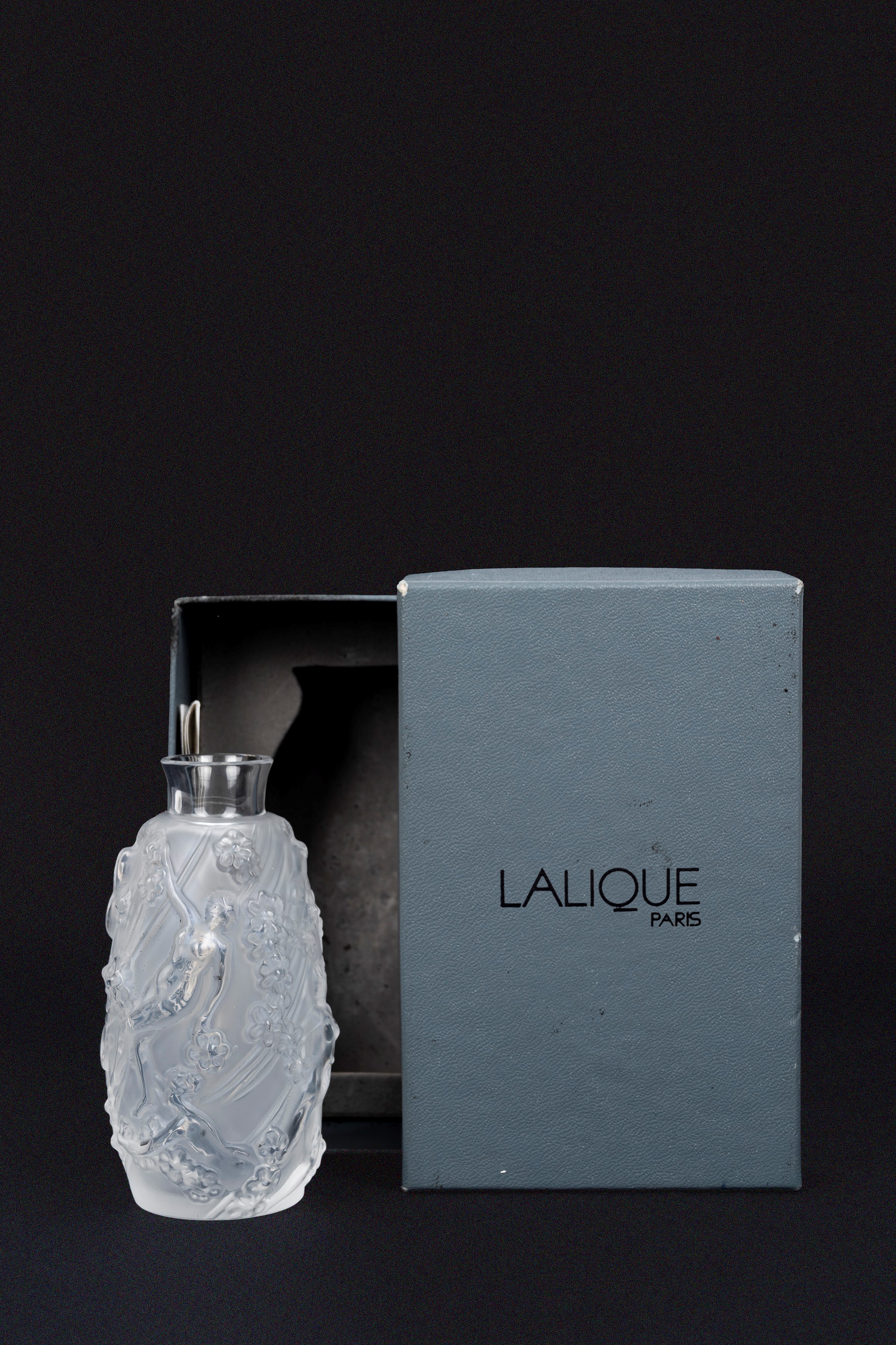 Lalique - Vaso in Cristallo Satinato Femme Fleurs
