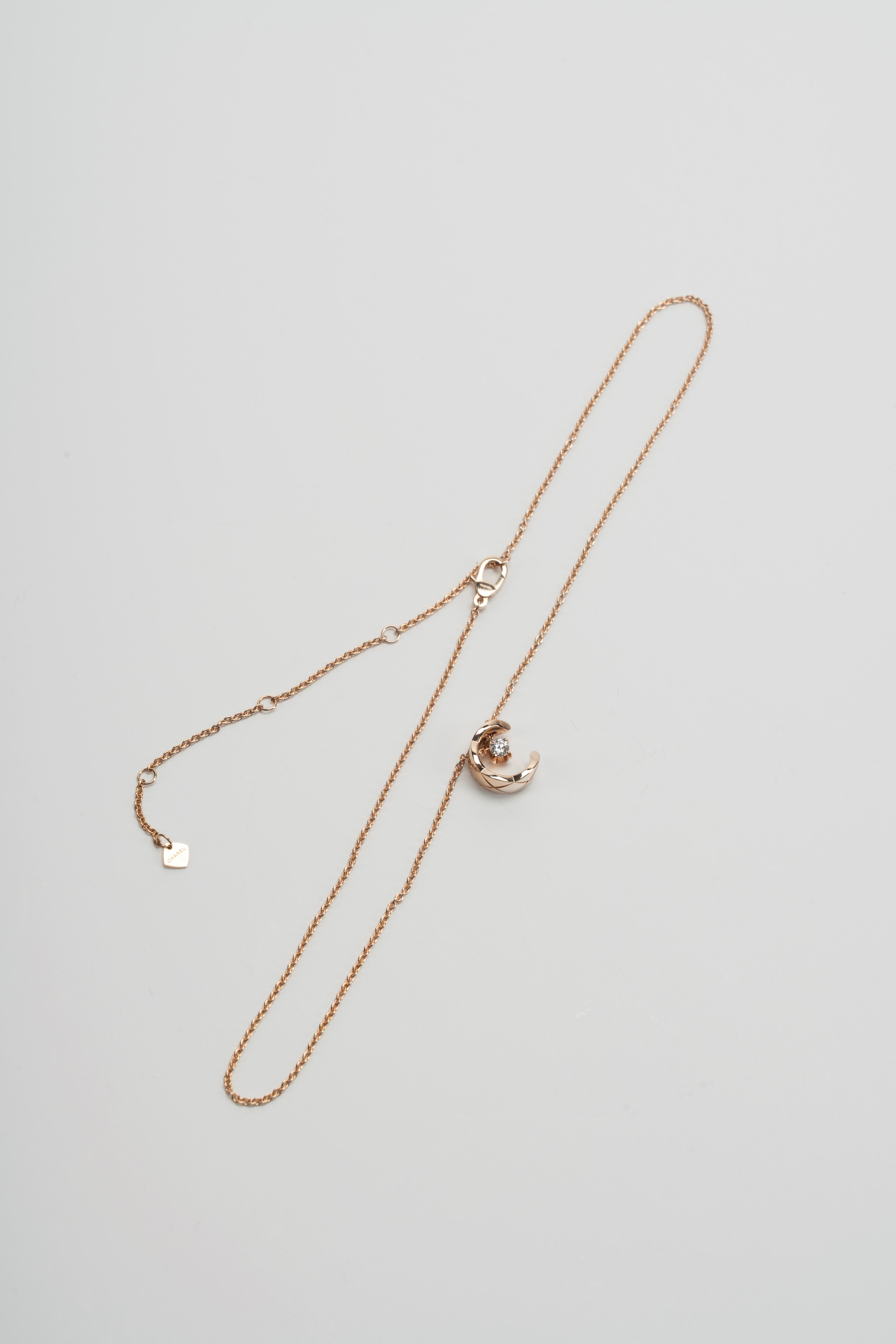 Chanel - Collana Coco Crush, oro giallo 18K con diamante