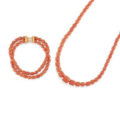 Demi-parure in Corallo