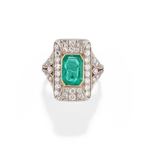 Emerald ring