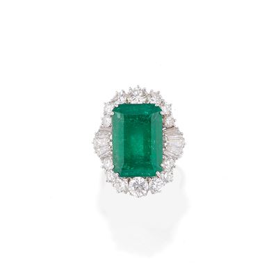 Anello con Smeraldo