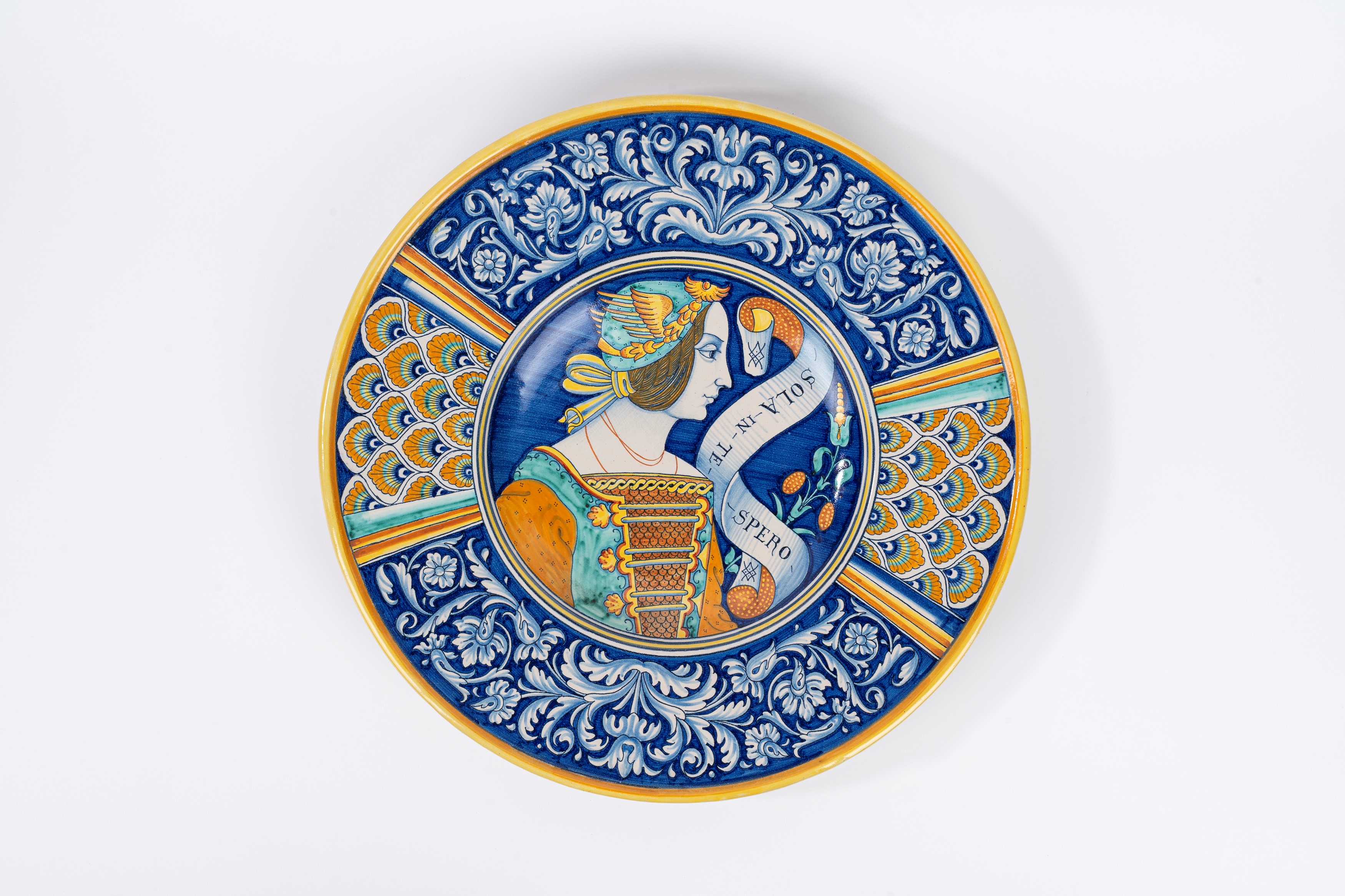 Due Piatti in Maiolica di Deruta