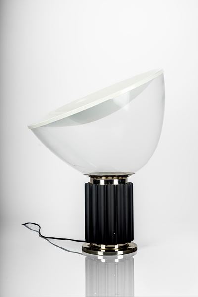 Lampada da Tavolo Modello Taccia