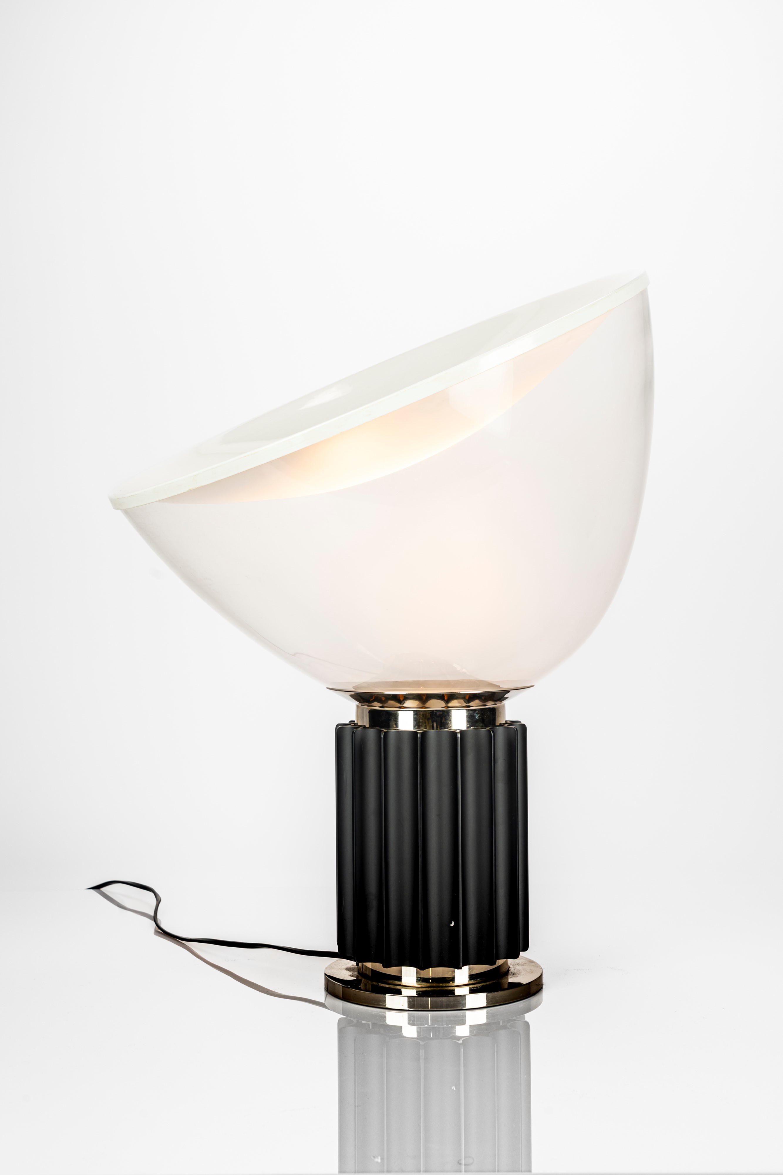 Achille e Pier Giacomo Castiglioni - Lampada da Tavolo Modello Taccia