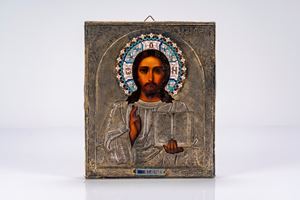 Icona a tempera su tavola raffigurante Cristo Pantocratore con riza in argento e smalti policromi. Mosca, 1908–1926