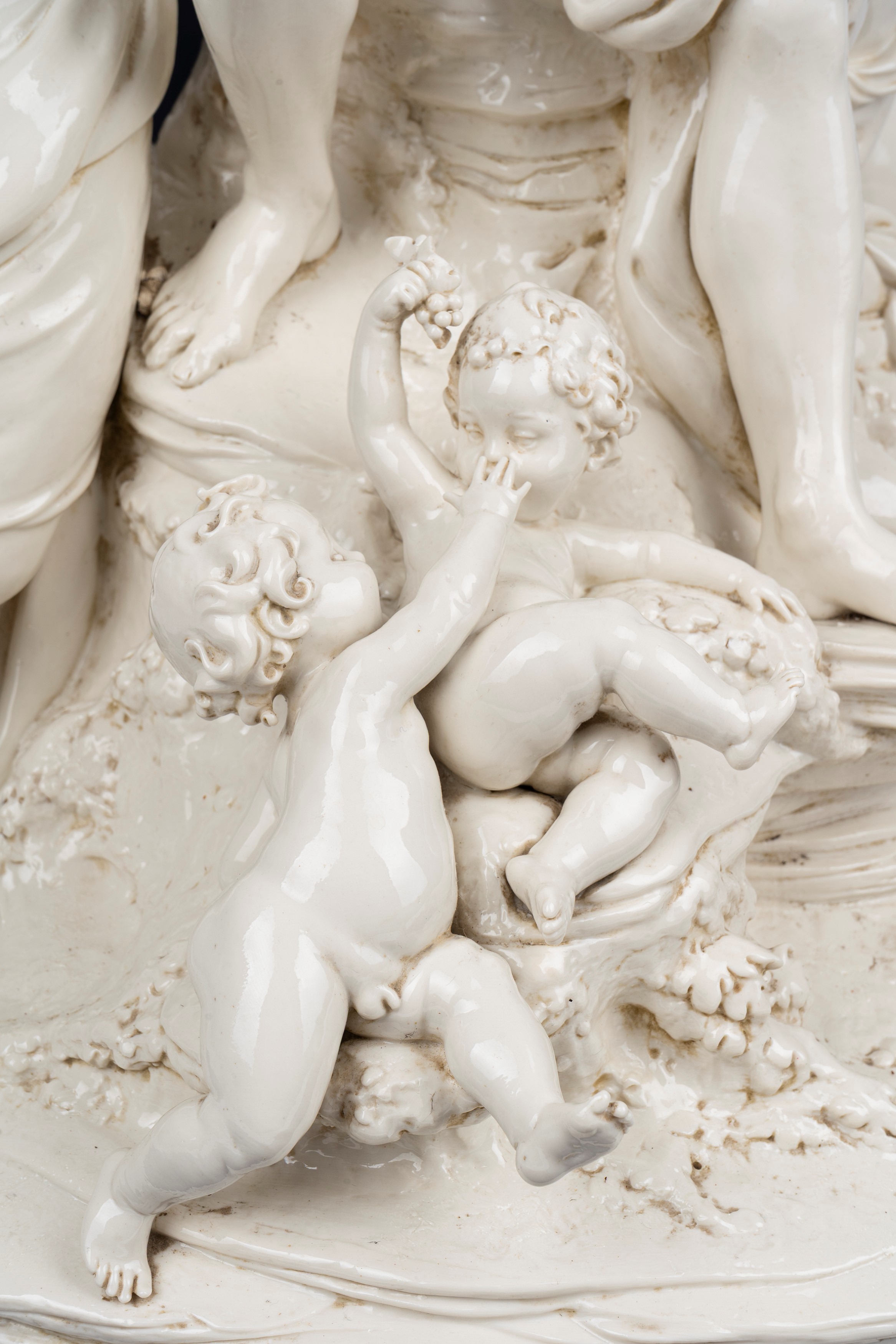 Giuseppe Cappè - Grande Gruppo Scultoreo in Maiolica Bianca di Capodimonte, Raffigurante Baccanal...
