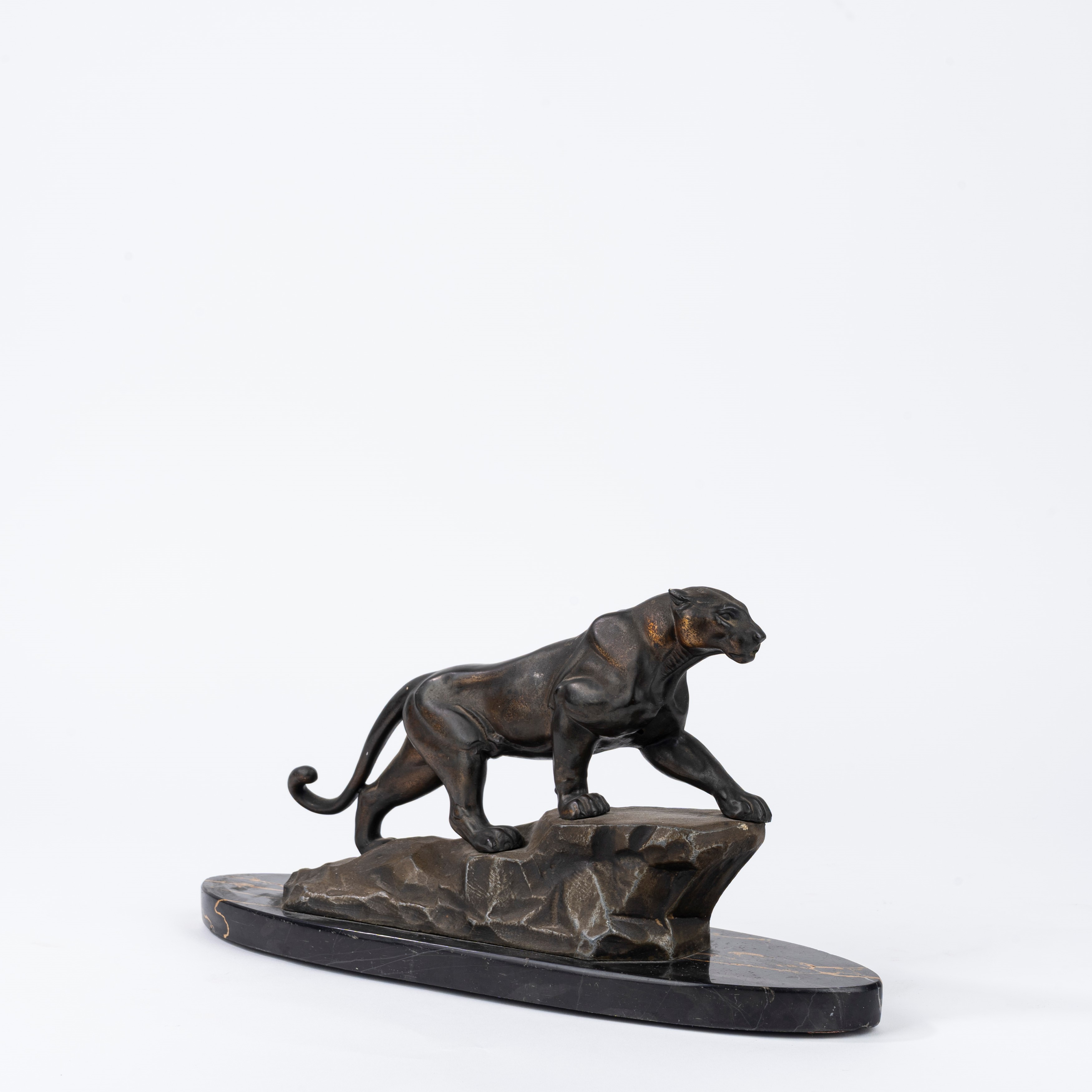 Scultura in Bronzo su Base in Marmo Nero Raffigurante Pantera, Anni '20 - '30 del XX Secolo