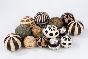 Collection of 14 spheres in different materials and sizes